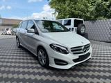 Mercedes-Benz B 220 Urban Unfallfrei 8Fach - Mercedes-Benz B 220 mit Diesel-Antrieb