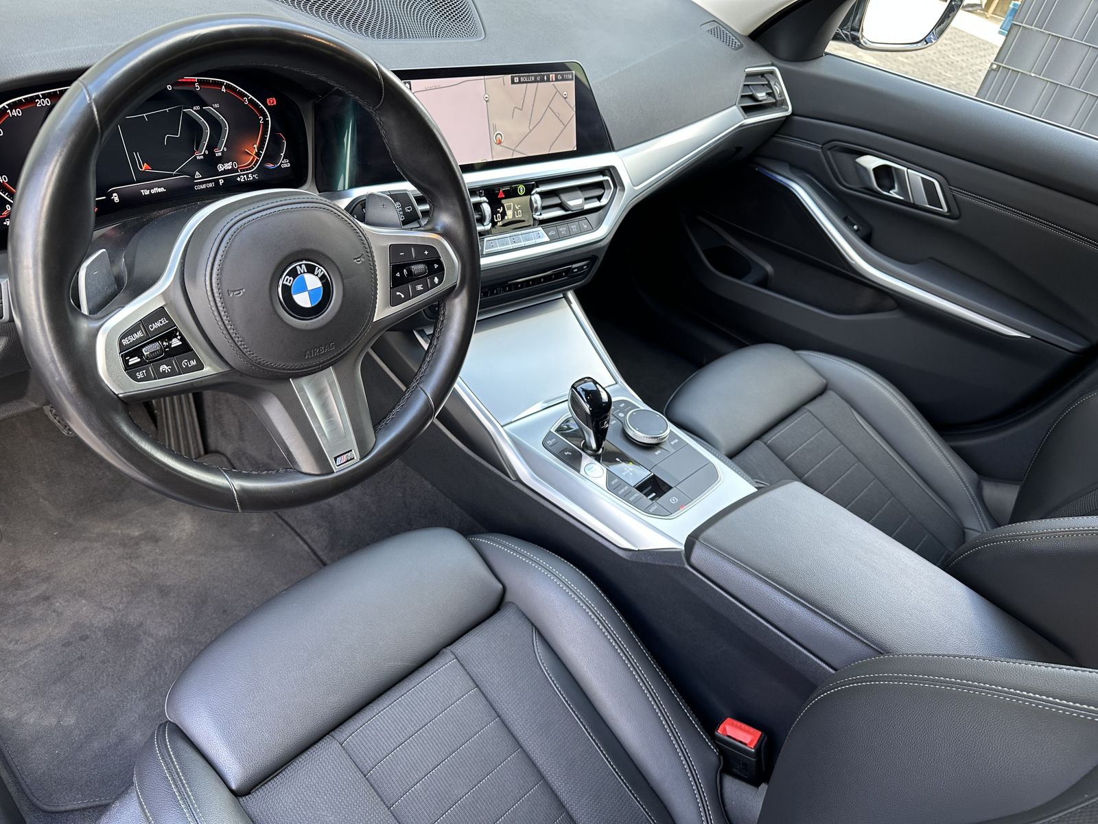 Fahrzeugabbildung BMW 320d Touring Sport-Line NAV+LASER+ACC+KAMERA+1HD