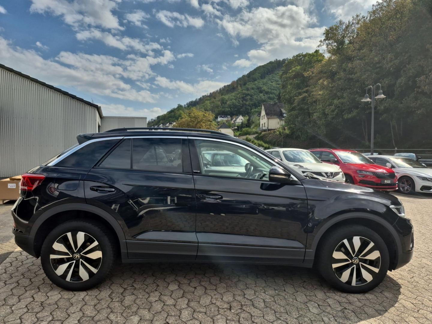 Volkswagen T-Roc Move DSG Navi CarPlay LED SHZ Parklenkassi, миниатюра 4