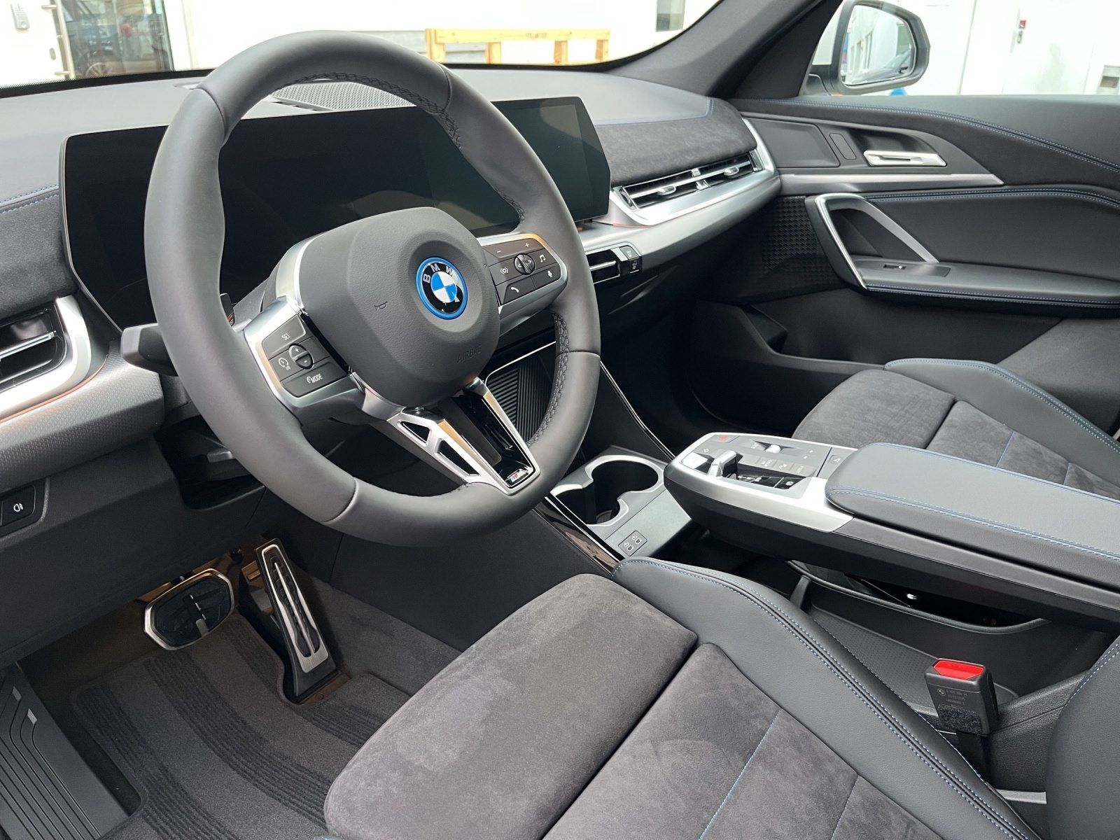 BMW iX1 - Bild 15