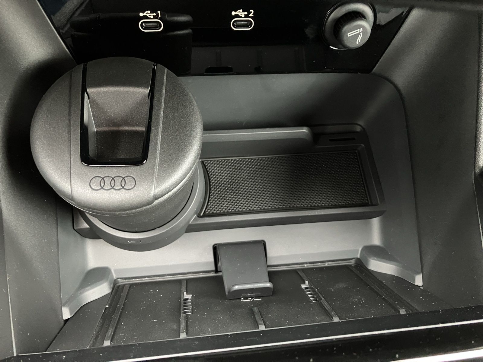 Fahrzeugabbildung Audi A6 e-tron Avant performance 270 kW