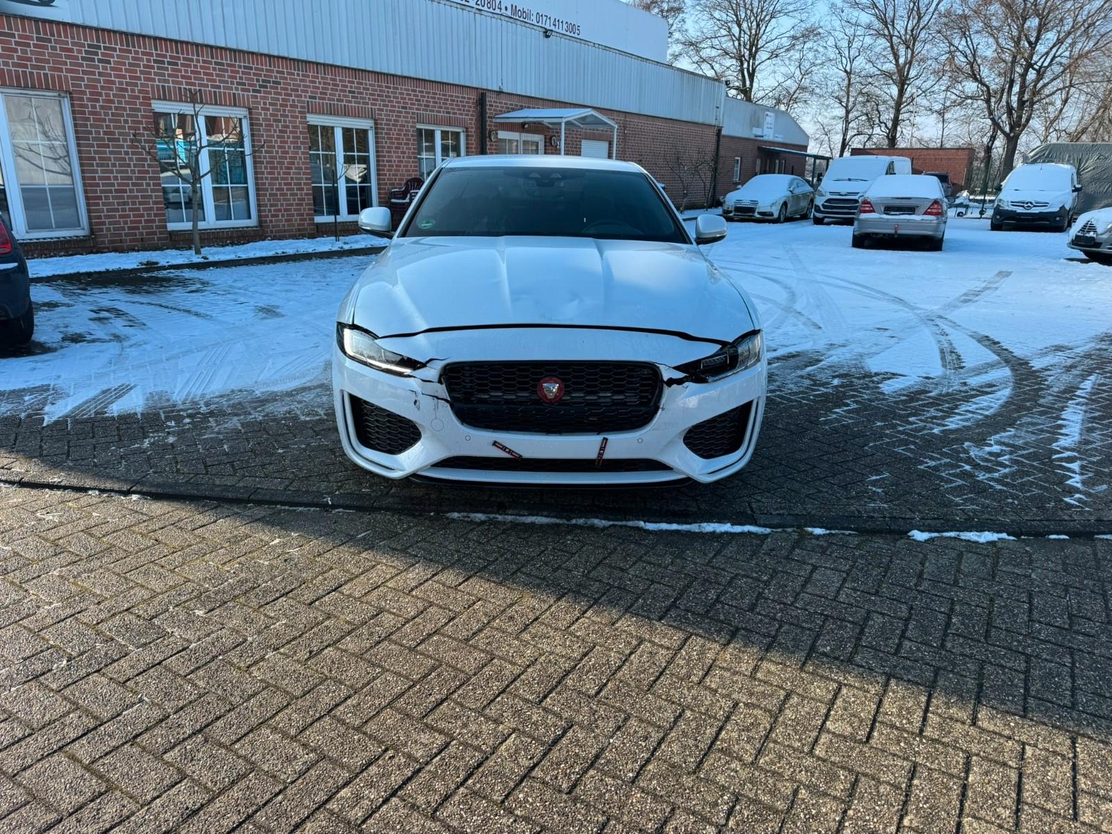 Jaguar XE R-Dynamic S AWD