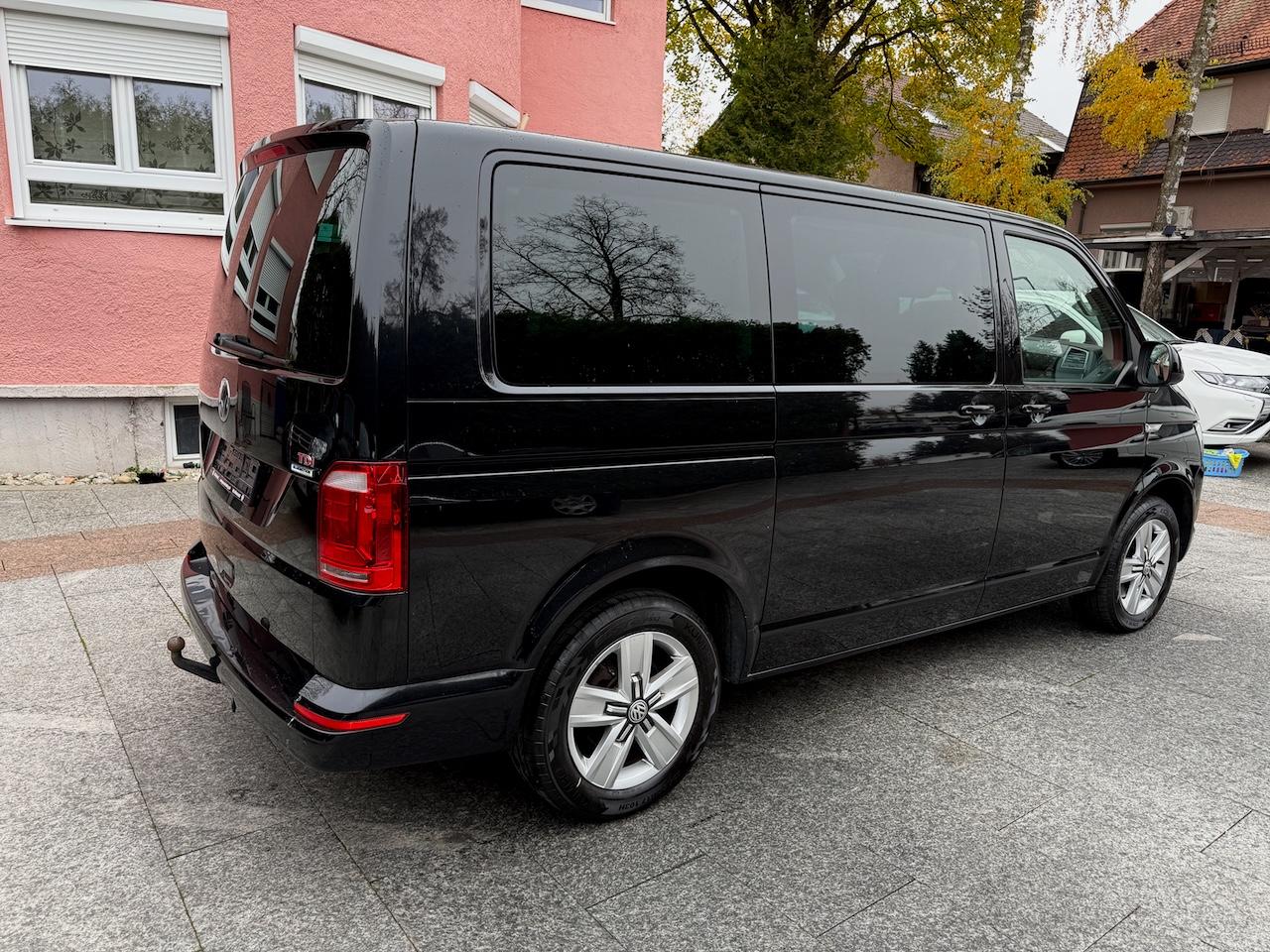 Volkswagen T6 Multivan 2.0 TDI | 204 ch | BVM | 7 places | Alcantara | Régulateur adaptatif | Caméra de recul | Chauffage stationnaire