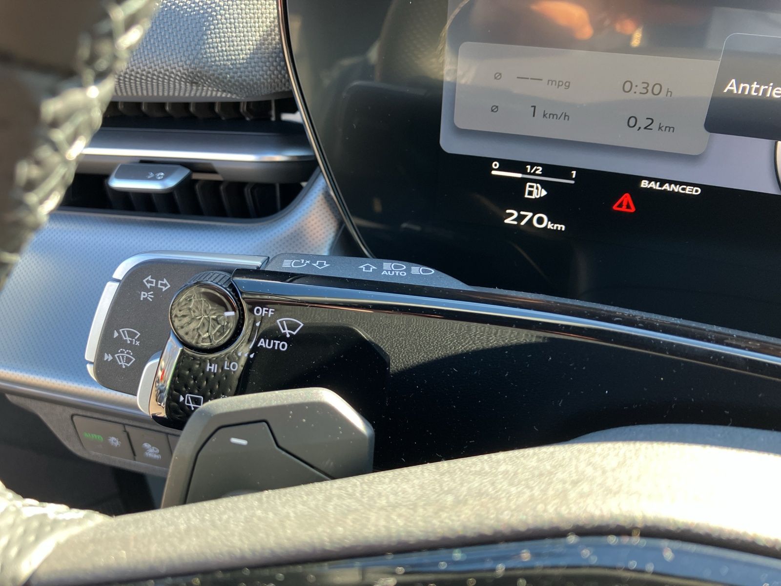 Fahrzeugabbildung Audi Q3 TFSI S tronic MATRIX S line AREA VIEW