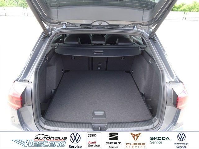 Fahrzeugabbildung Volkswagen Golf Var. R-Line 1.5l eTSI 110kW DSG LED Navi