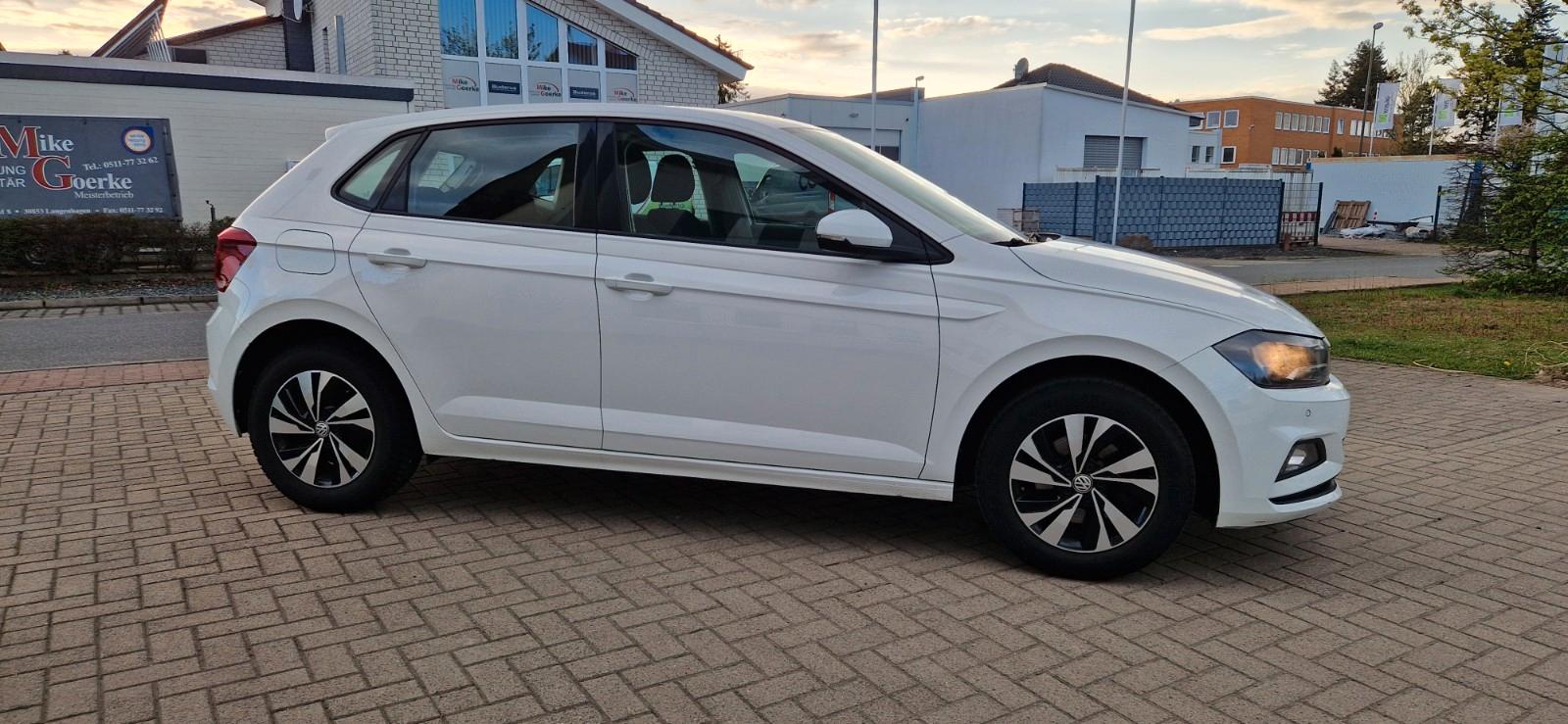 Volkswagen Polo VI Comfortline 1 Hand