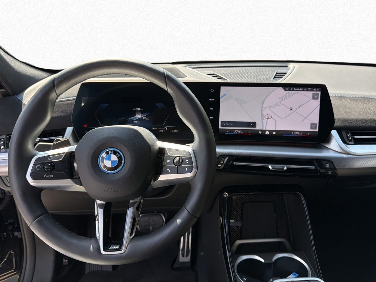 BMW iX2 - Bild 19