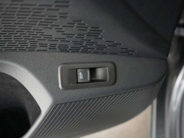 Octavia COMBI SPORTLINE TSI DSG+AHK+NAVI+360 GRA