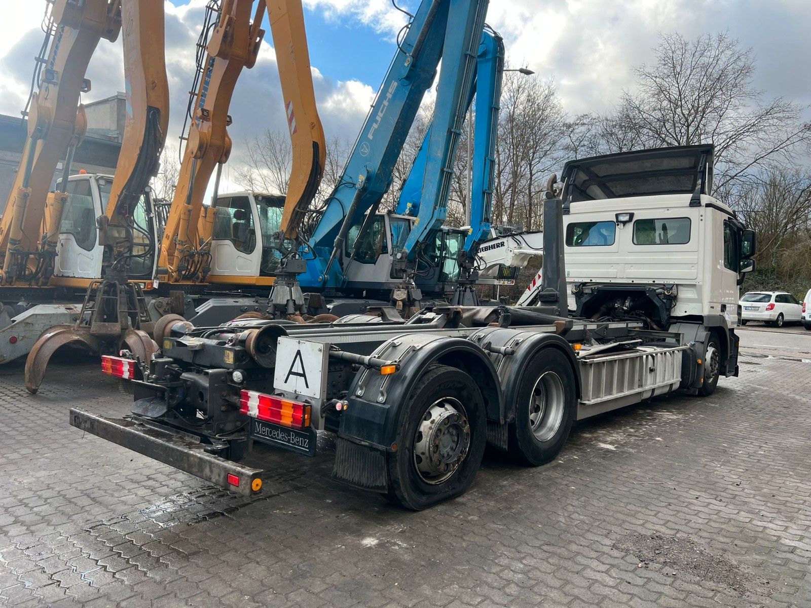 Fahrzeugabbildung Mercedes-Benz Actros 2541/AC/Meiller/Liftachse+Lenkachse/6x2