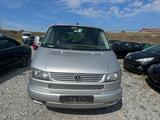 Volkswagen T4 Multivan. Generation 2,5 TDI 8 Sitzplätze - Volkswagen T4 Multivan: Generation