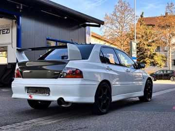 Mitsubishi Lancer - 10