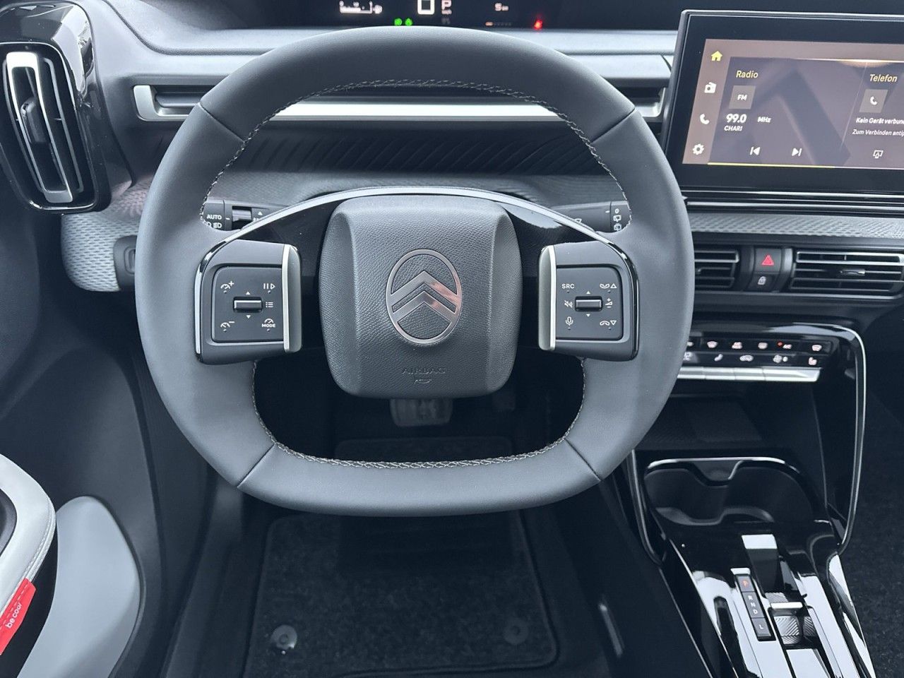 Fahrzeugabbildung Citroën C3 Aircross Hybrid 145 PLUS