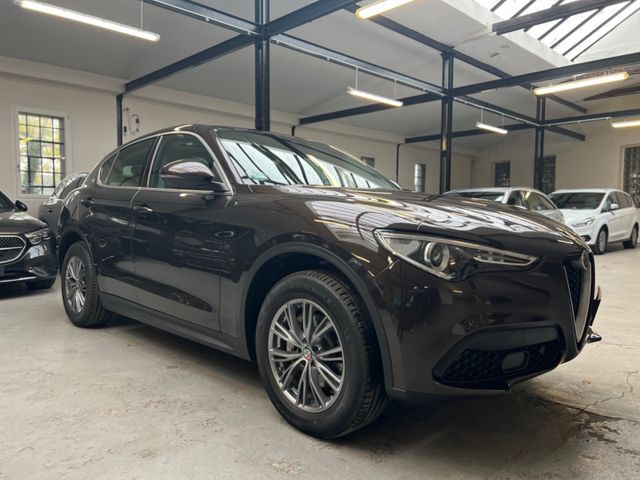 Alfa Romeo Stelvio Super Q4 *MEMORY*PANO*180°*AHK*MOTORSCH*