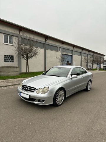 Mercedes-Benz Mercedes Benz CLK 320