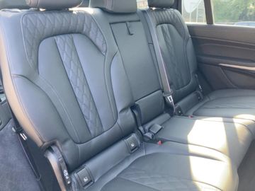 BMW X7 - 7