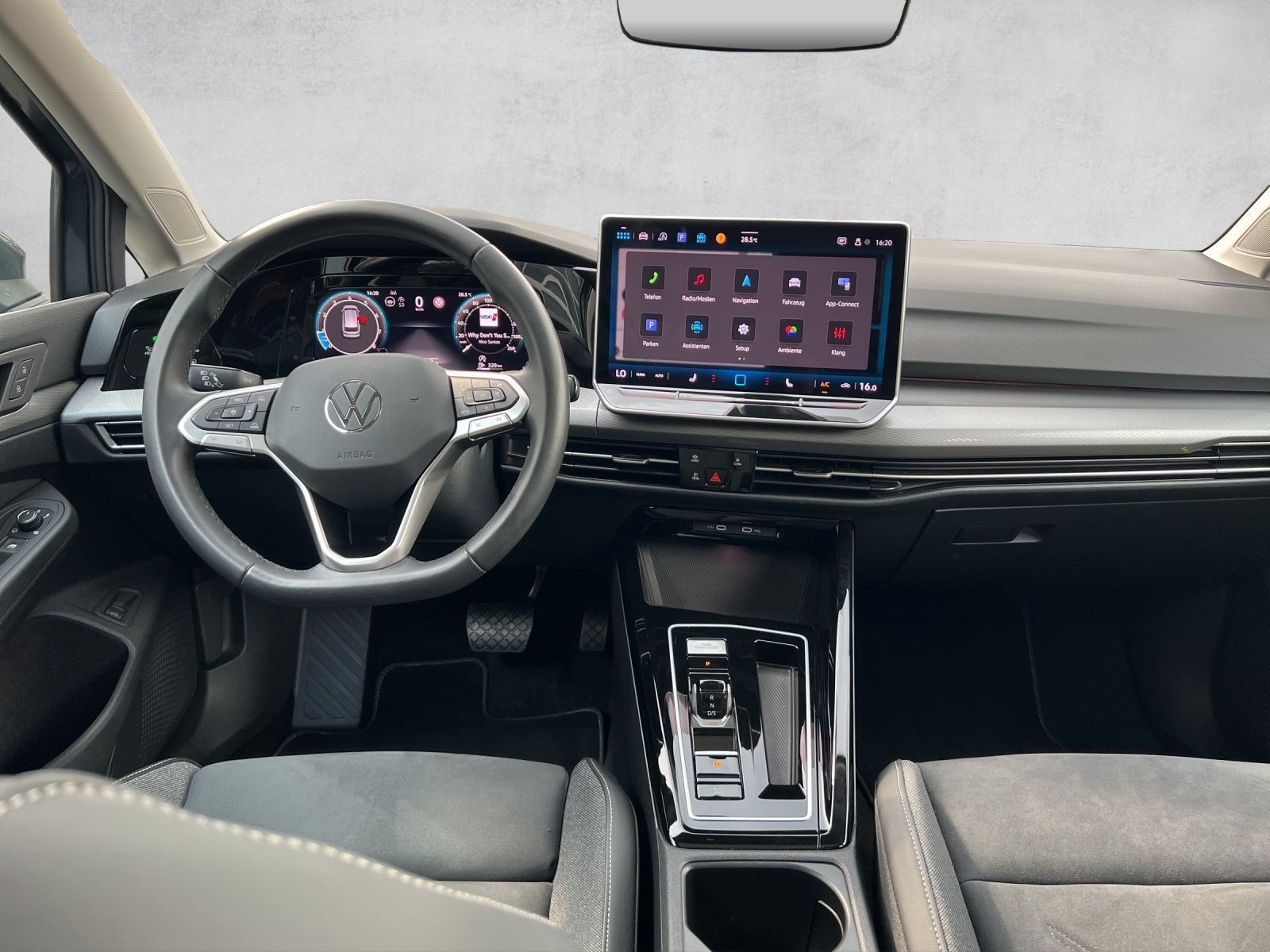 Golf VIII Variant Style 1.5 eTSI DSG Navi*Pano*K