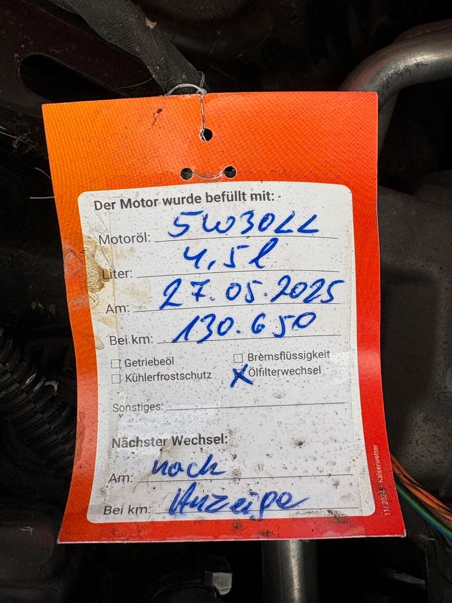 Fahrzeugabbildung Audi Q3 2.0 TDI basis Navi Xenon Tempomat SPORTFWK