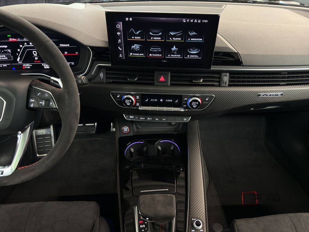 Audi RS4 - Bild 14