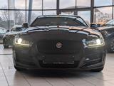 Jaguar XE 25t R-Sport AWD KAMERA Sitzheiz. PANORAMA - Jaguar XE Gebrauchtwagen
