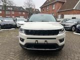 Jeep Compass Limited 4WD*Automatic*Navi*LED* - Jeep Compass mit Benzin-Antrieb: Allradantrieb