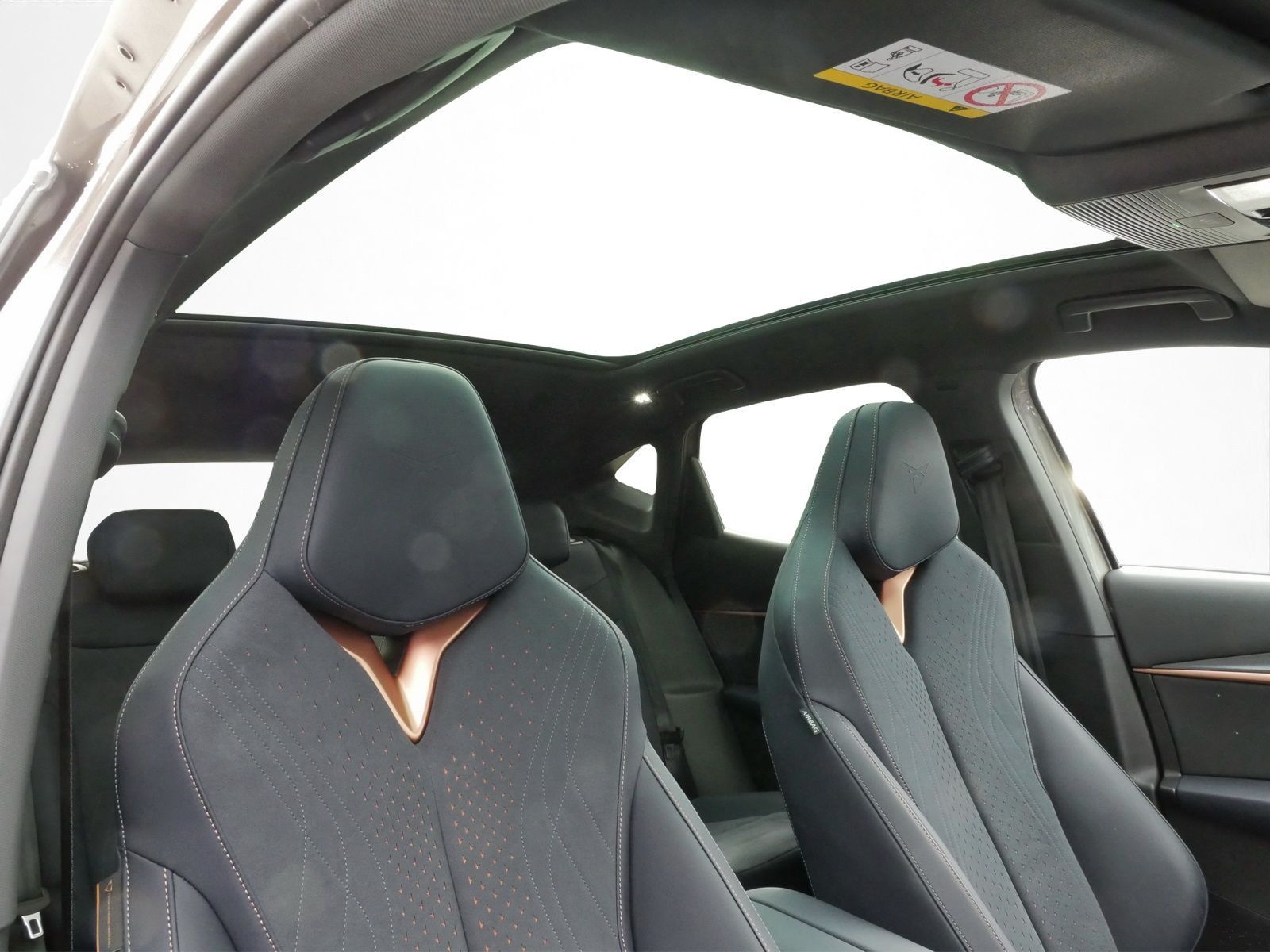 Cupra Tavascan - Bild 11