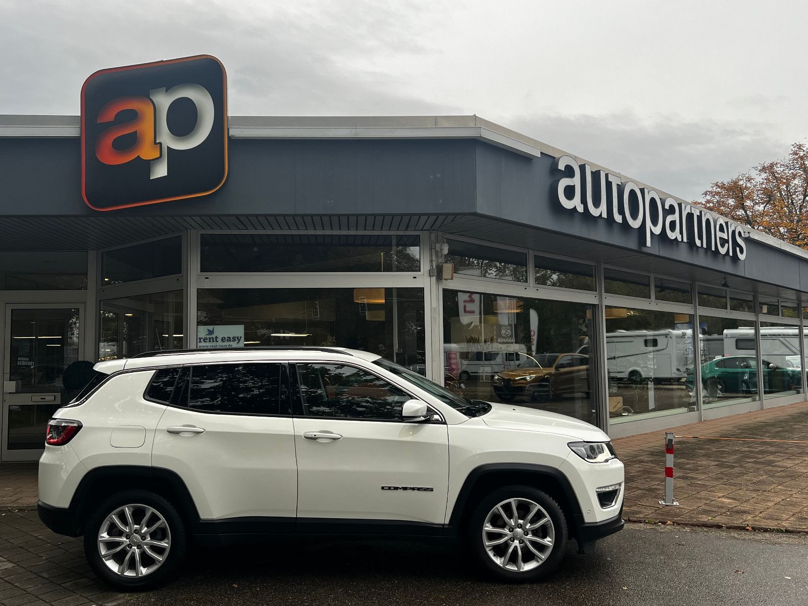 Fahrzeugabbildung Jeep Compass 1.3 T-GDI I4 LIMITED DCT 150 PS