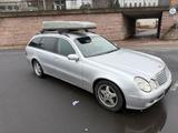 Mercedes-Benz Ich biete eine E Klasse 320 Diesel - Mercedes-Benz E 320 in Dresden
