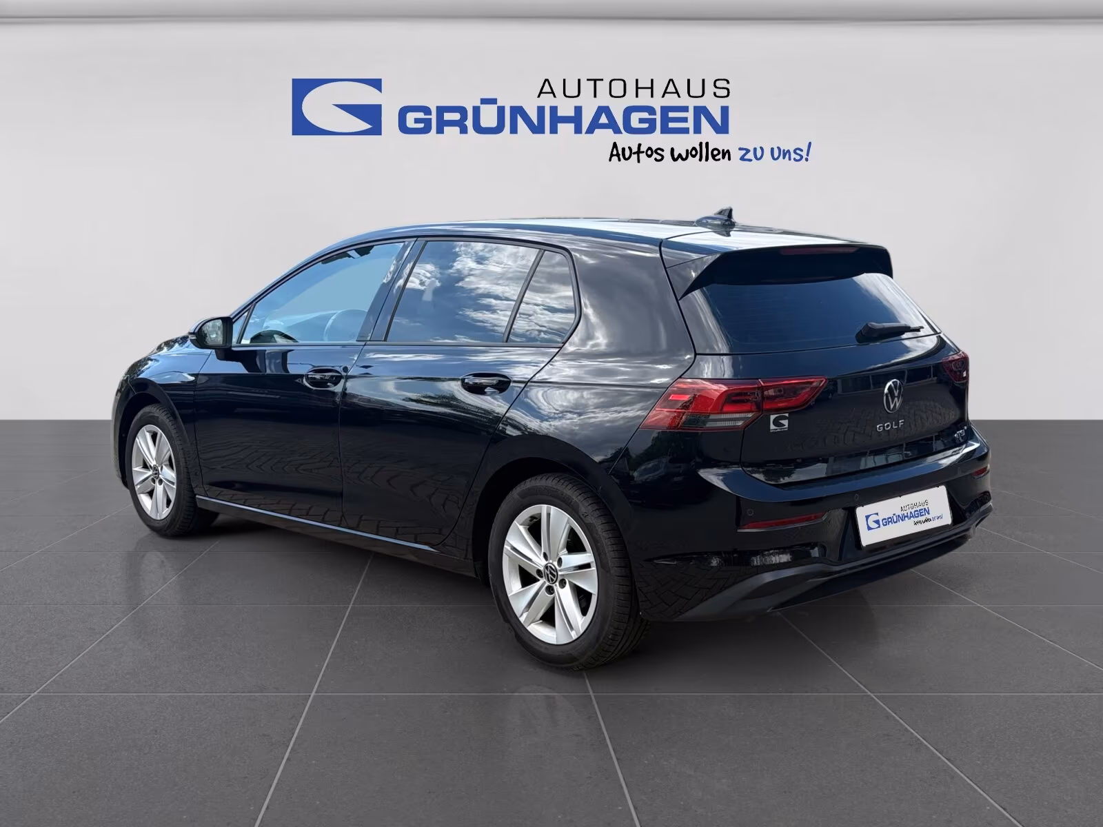 Volkswagen Golf VIII 1.5 eTSI Life (EURO 6d) Navi/Autom./LE