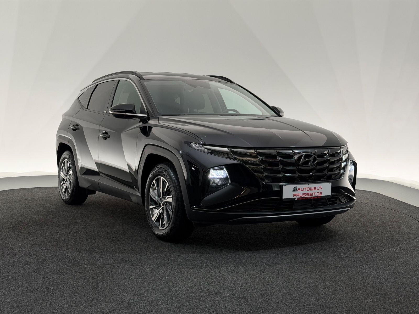 Hyundai TUCSON 1.6 M-Hybrid