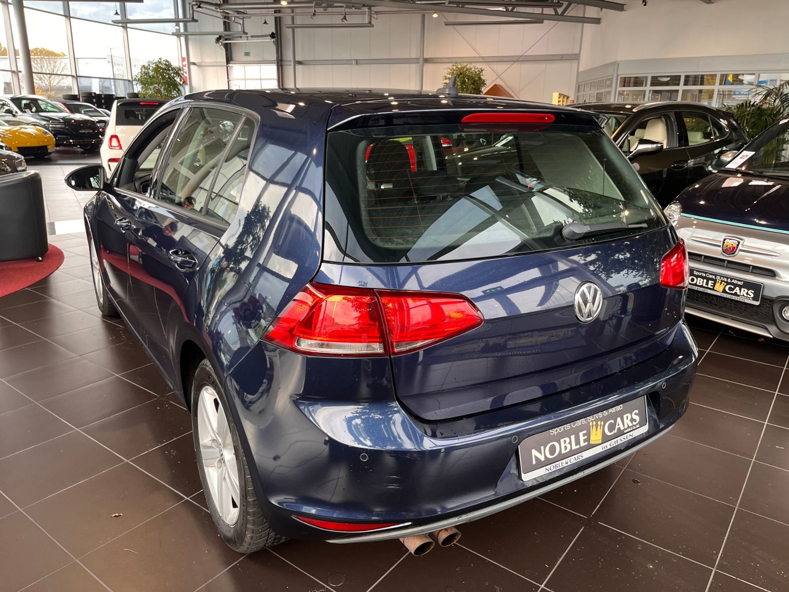 Fahrzeugabbildung Volkswagen Golf VII Lim. Comfortline BMT NAVI ALU