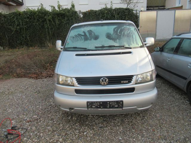 Volkswagen T4 Caravelle 2.5 TDI 75kW Automatik