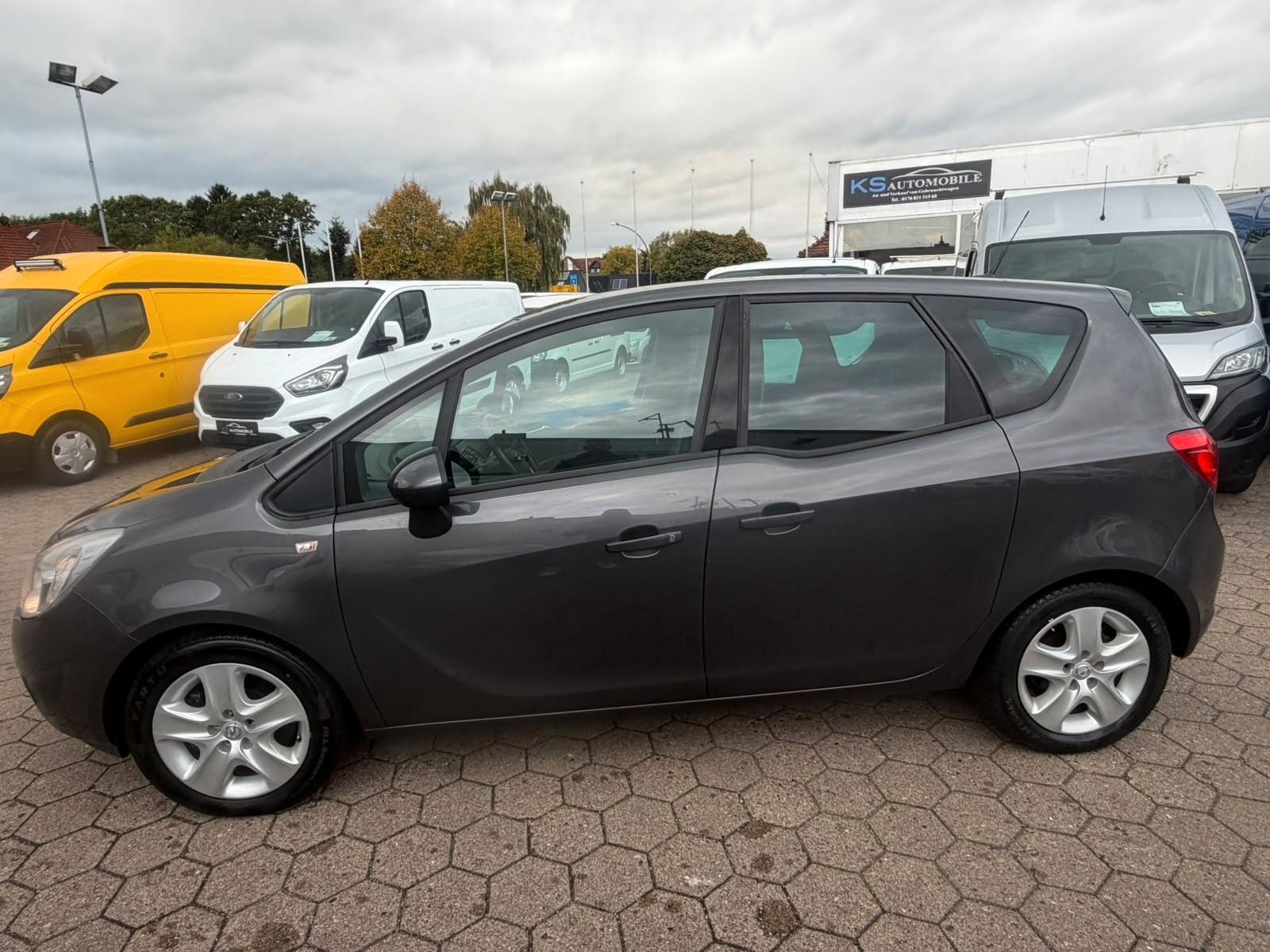 Opel Meriva 2011 — photo 8