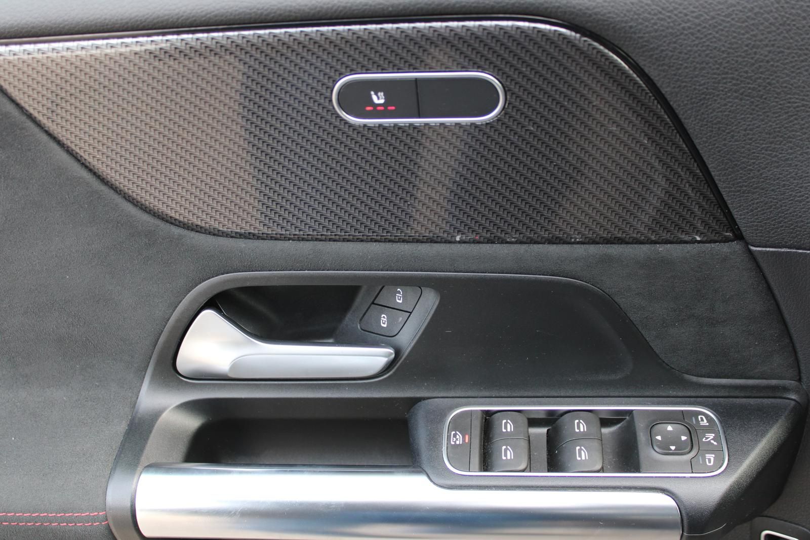 Mercedes-Benz B 200 4-Matic/AMG/SITZHEIZUNG/NAVI/CAM foto 20