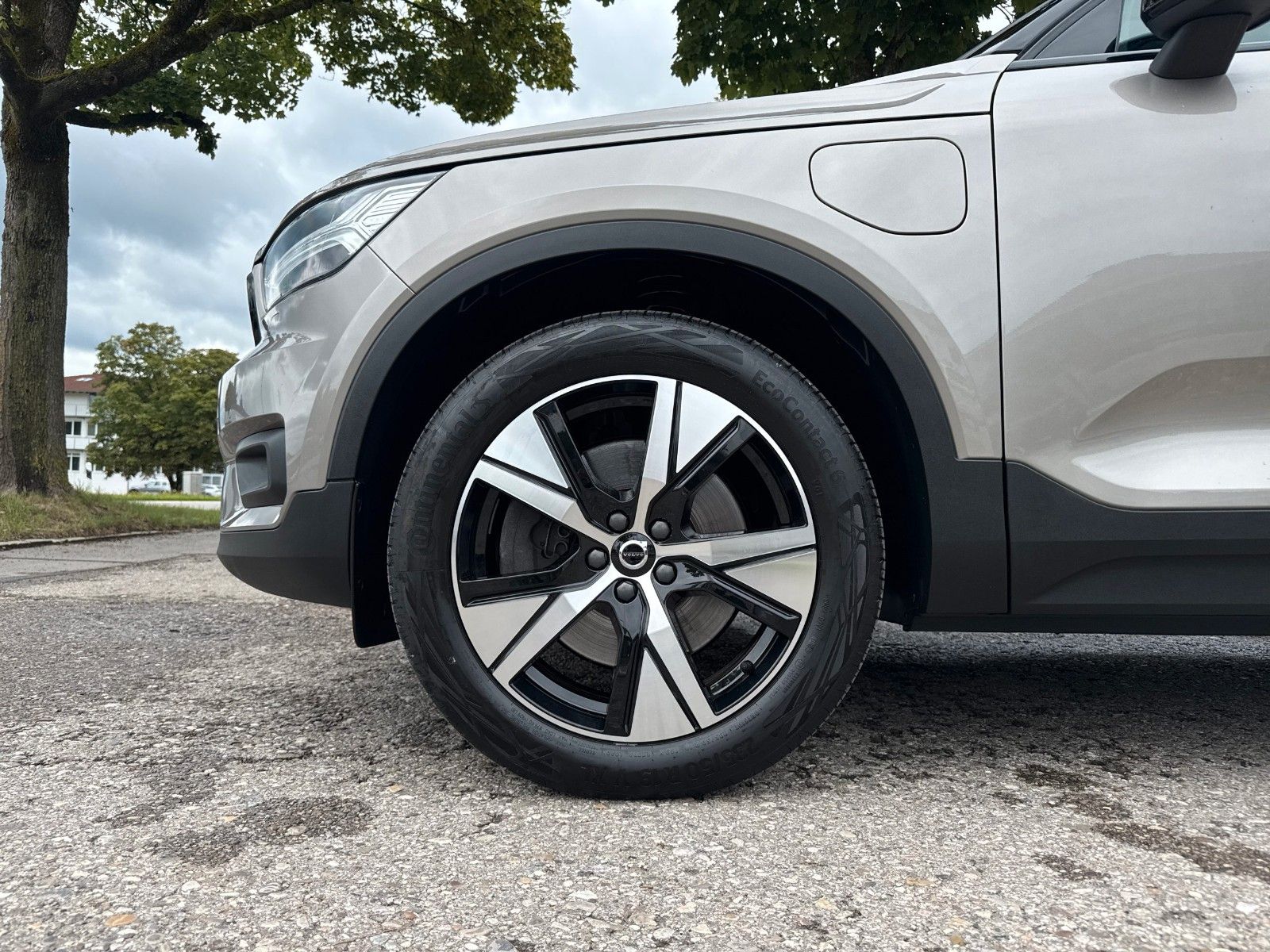 Fahrzeugabbildung Volvo XC40 R Design Recharge 2WD;KAMERA; AHKSCHWENKBAR