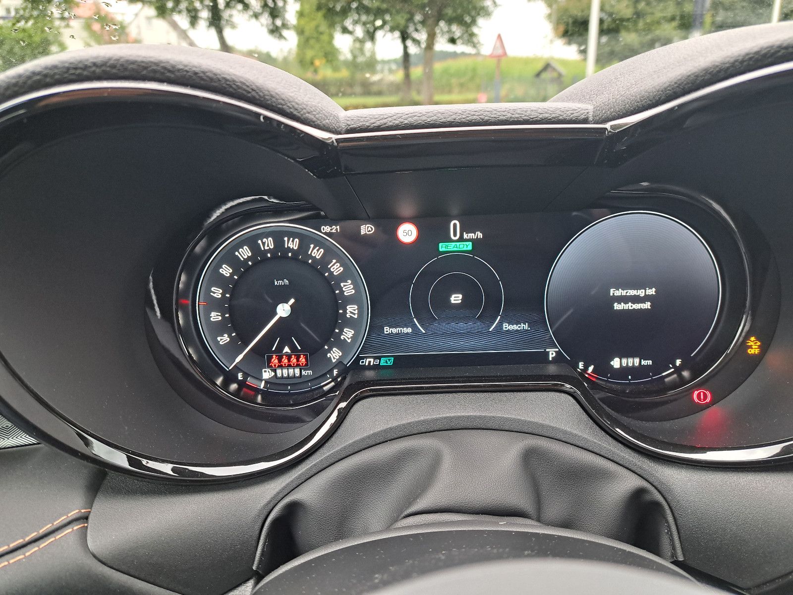 Fahrzeugabbildung Alfa Romeo Tonale Edizione Speciale Plug-In-Hybrid AWD