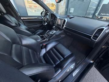 صورة 10 لـ 2016 Porsche CAYENNE