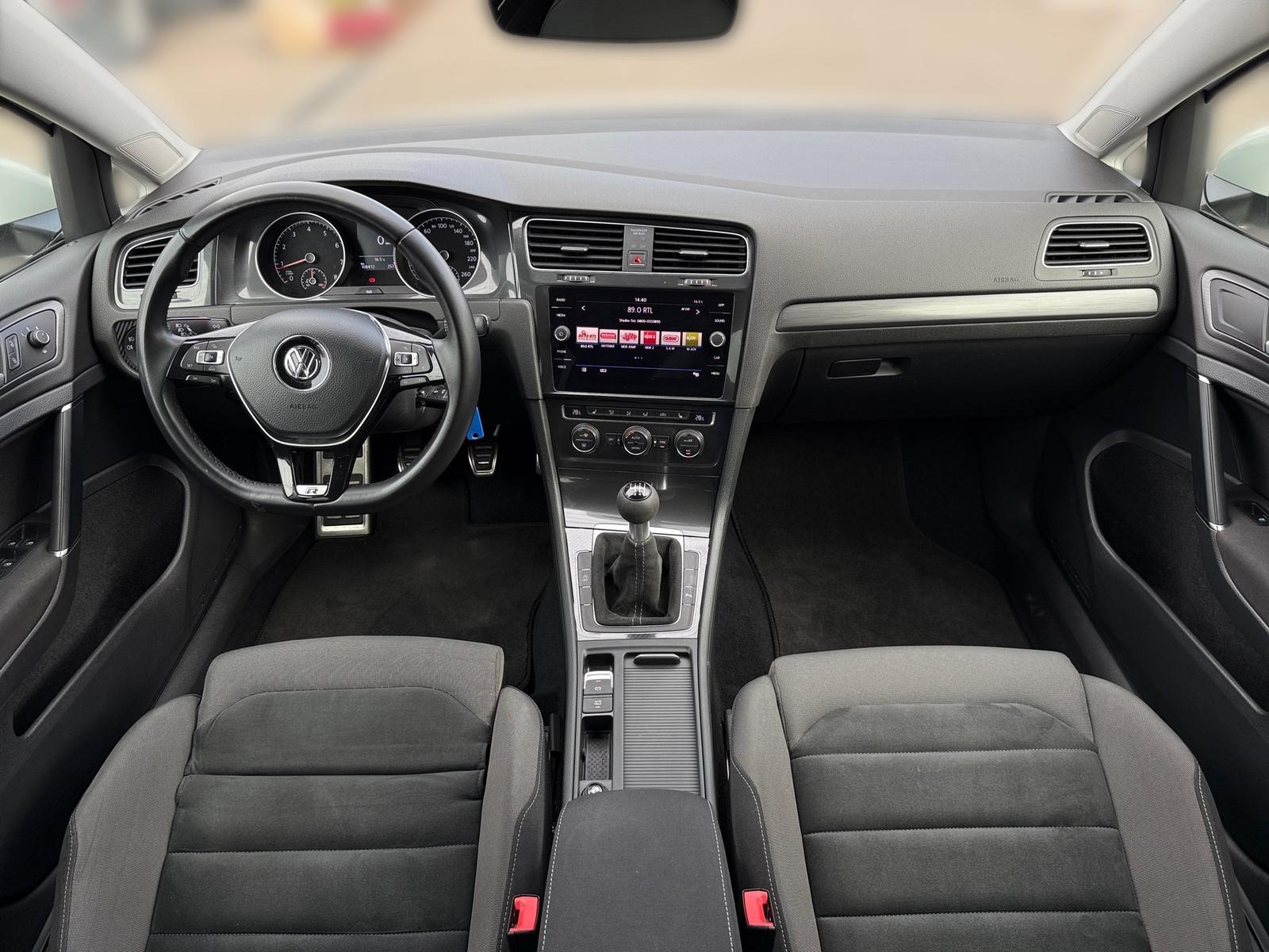 Volkswagen Golf VII 1.4 Xenon Alcantara Sitzheizung PDC
