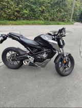 Honda CB125R wenig Kilometer / Neuzustand  - Angebote