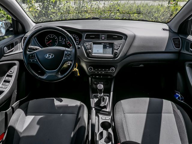 Hyundai i20 YES! Plus Navi Kamera Spurhalteassistent