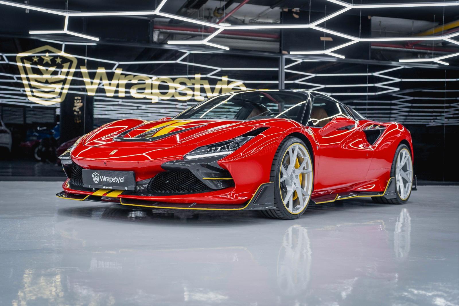 Ferrari F8 Spider MANSORY CARBON SOFTKIT