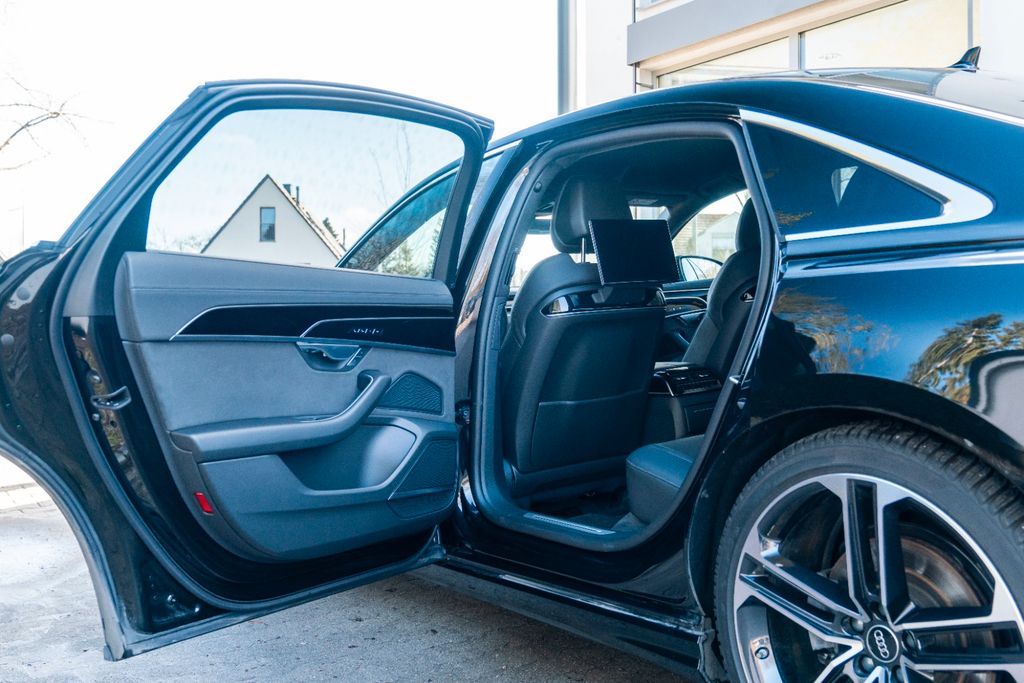 AUDI A8 50TDI LANG/ STANDHZG./ 21"/ S-LINE/ FOND TV AUDI A8 50TDI LANG/ STANDHZG./ 21"/ S-LINE/ FOND TV