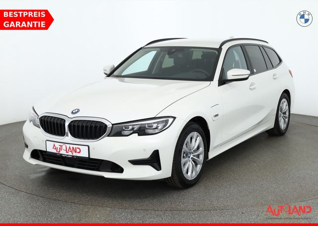 BMW 330e Touring LED Navi ACC Leder Kamera DAB PDC