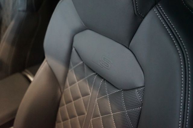 Audi SQ7 TFSI | B&O | AHK | Pano | HuD | FACELIFT