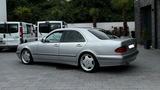 Mercedes-Benz w210 E430 V8 - Mercedes-Benz E 430 mit Benzin-Antrieb