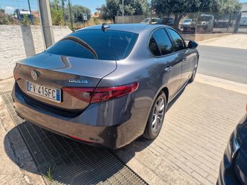 Alfa-Romeo Giulia - 6