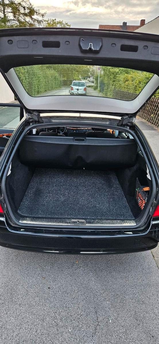 Mercedes-Benz E220 2006 — photo 12