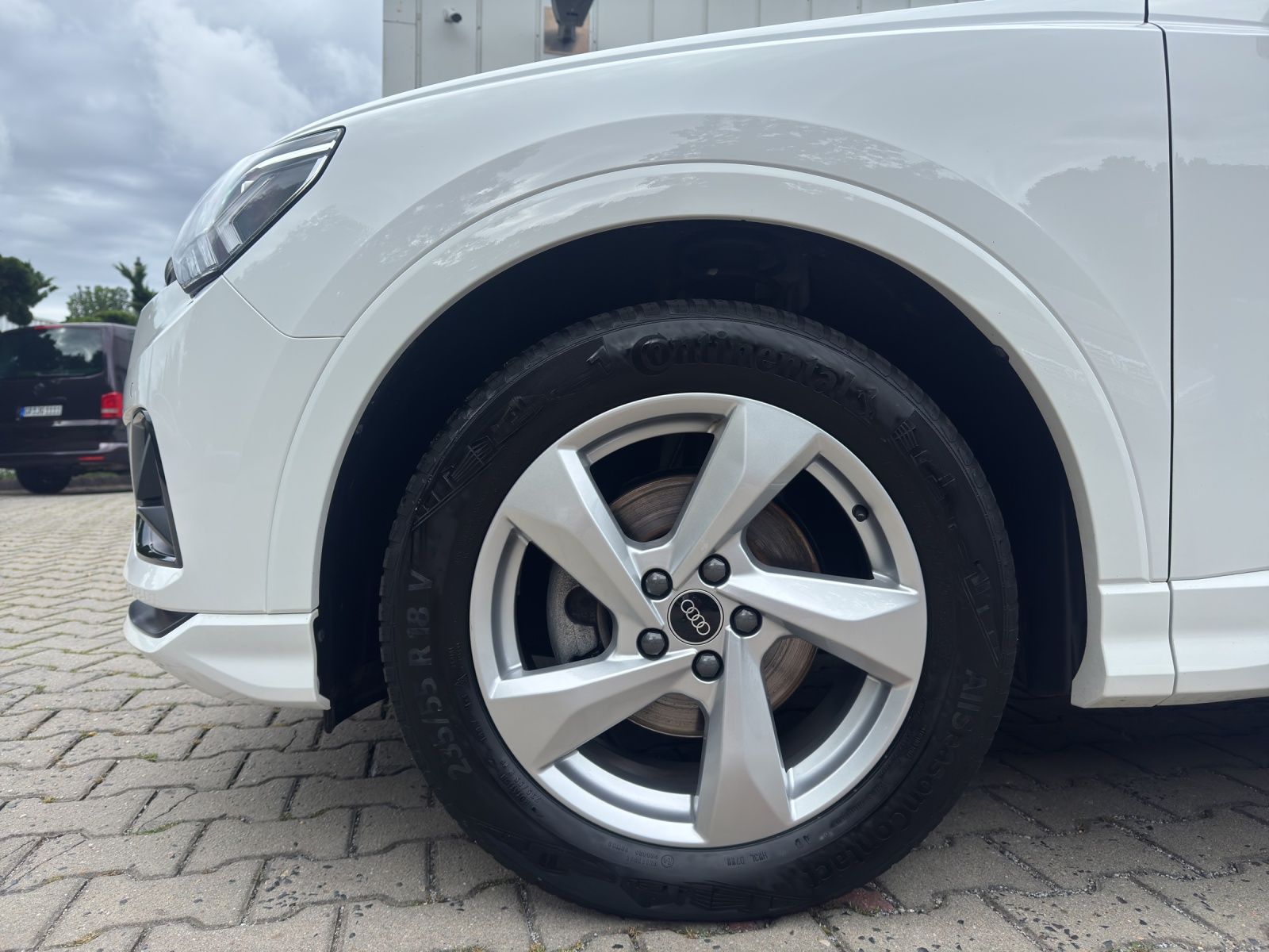 Fahrzeugabbildung Audi Q3 35 TDI advanced S tronic    Matrix LED  Navi