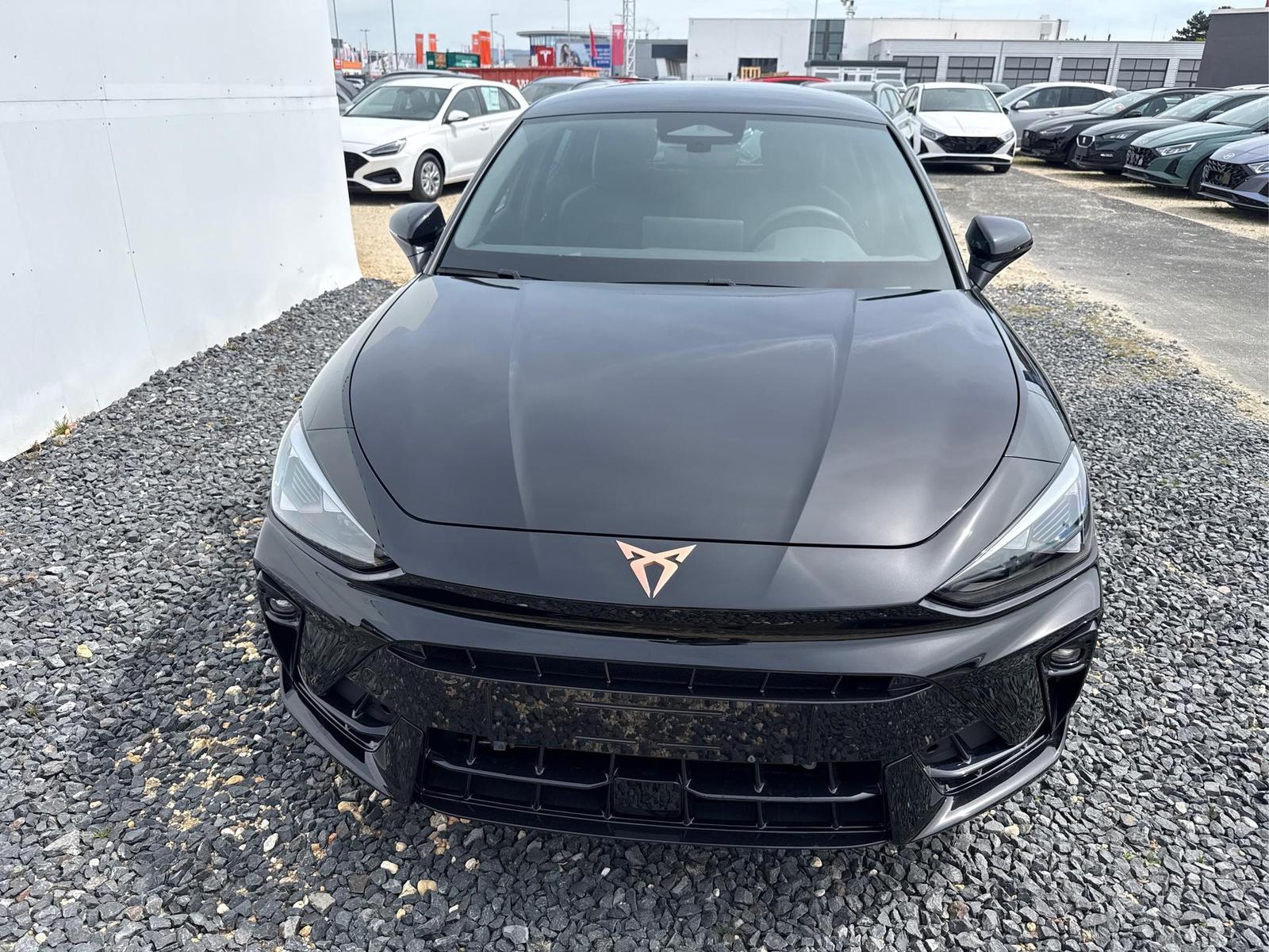 Cupra Leon 1.5 eTSI DSG ACC SHZ KEYLESS 1.5 eTSI DS...