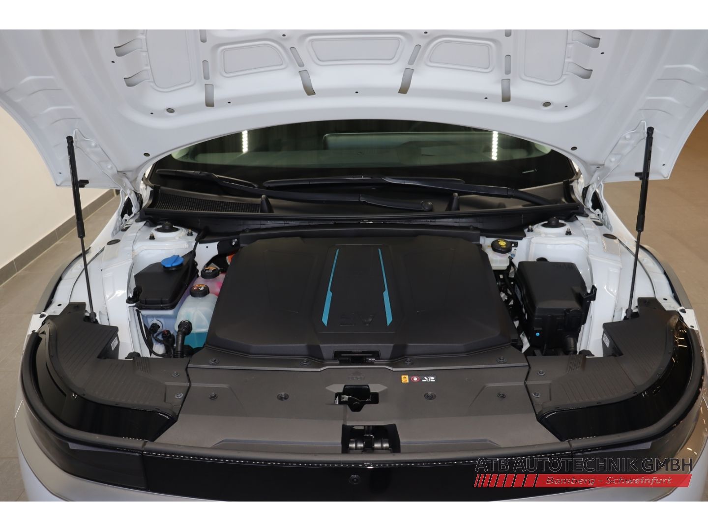 Fahrzeugabbildung Hyundai IONIQ 5 77,4 kWh UNIQ 98,8% SOH HUD Panorama Nav