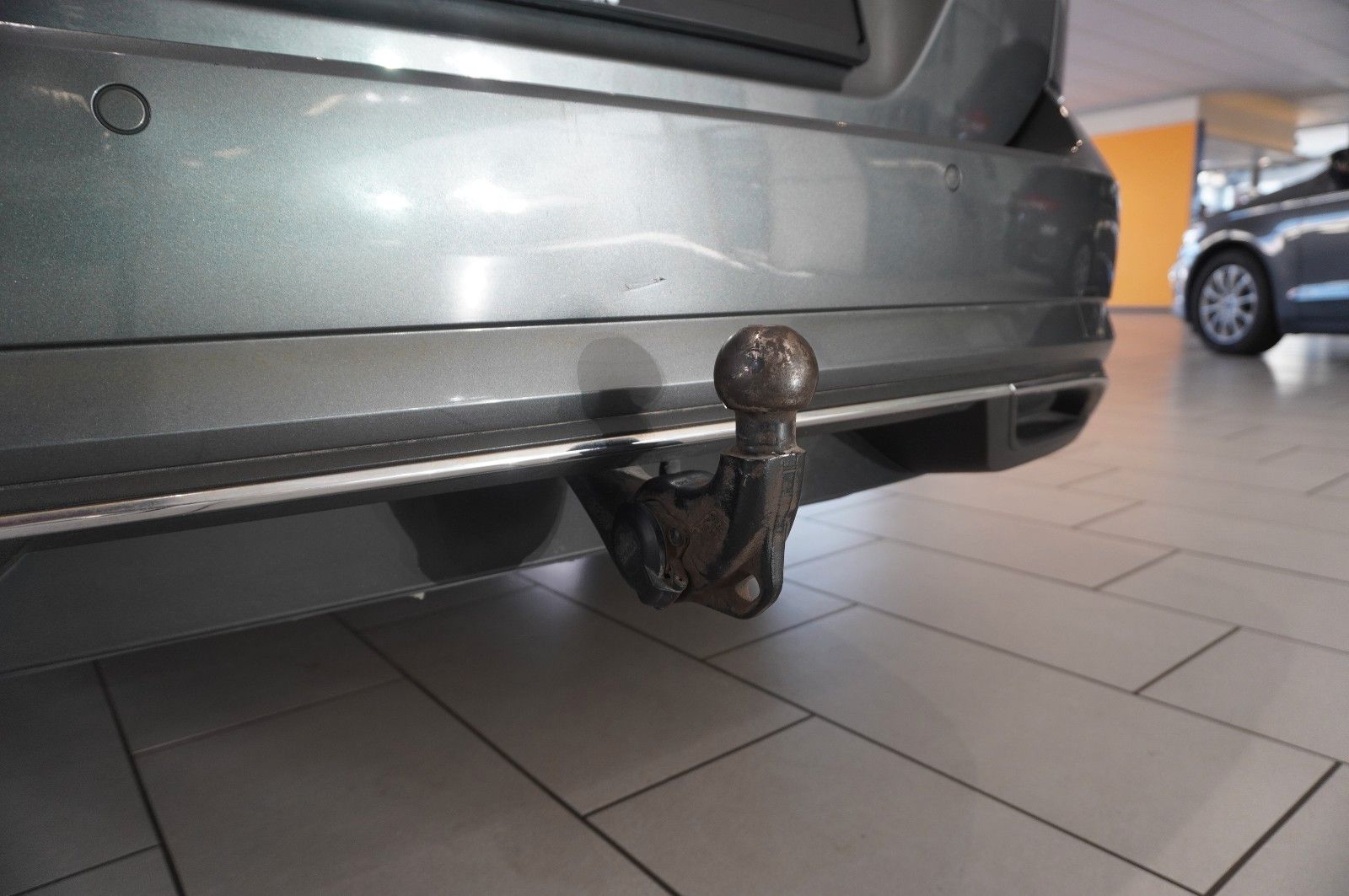 Fahrzeugabbildung Volkswagen Golf VII VAR. 1.6 TDI IQ-DRIVE NAVI/LED/ACC/AHK